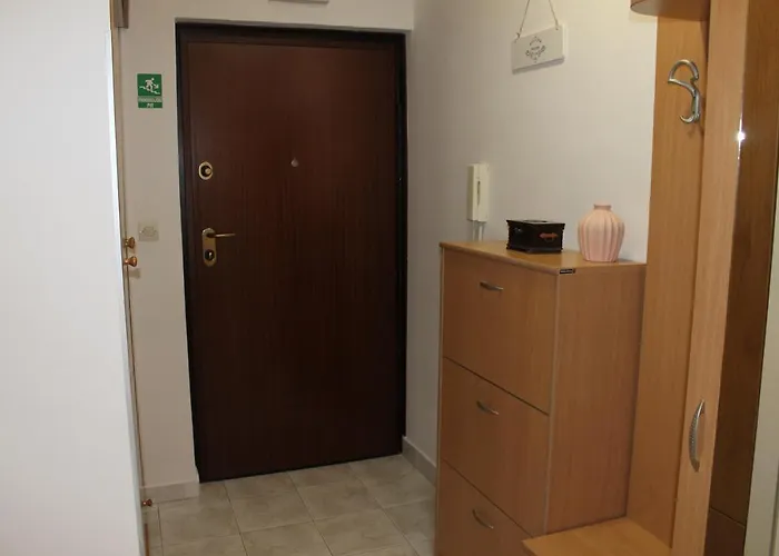 Apartman Matijevic 오미스